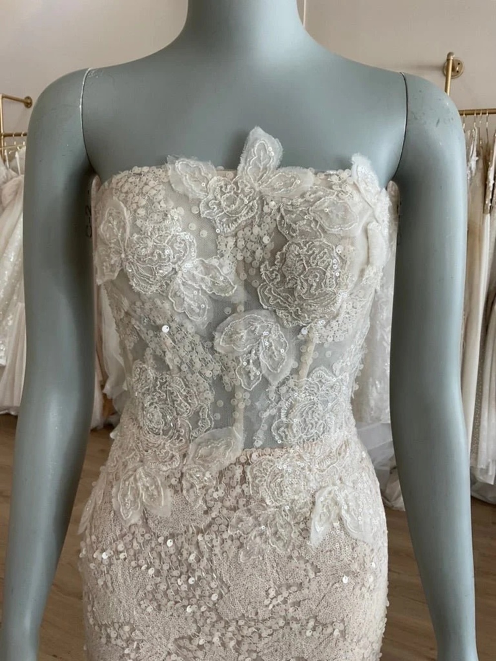 Strapless Lace Appliqué Wedding Dress in Ivory